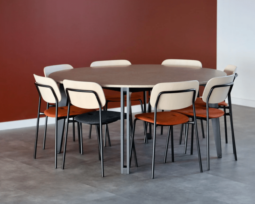 Table de réunion