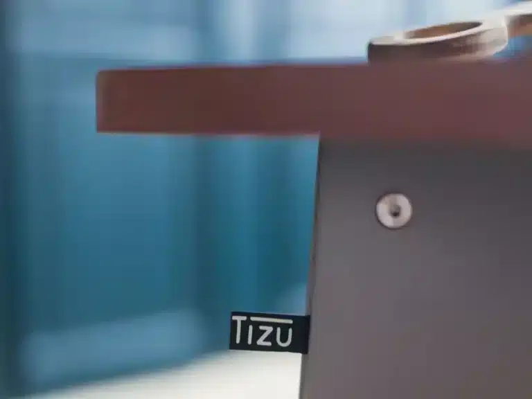 Table élégante et durable