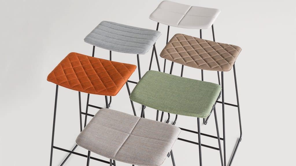 Tabouret pour les espaces informels