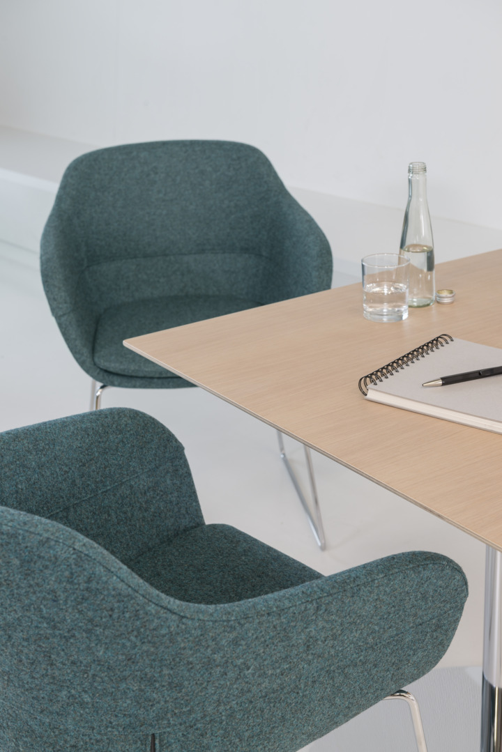 Table de bistro extérieur