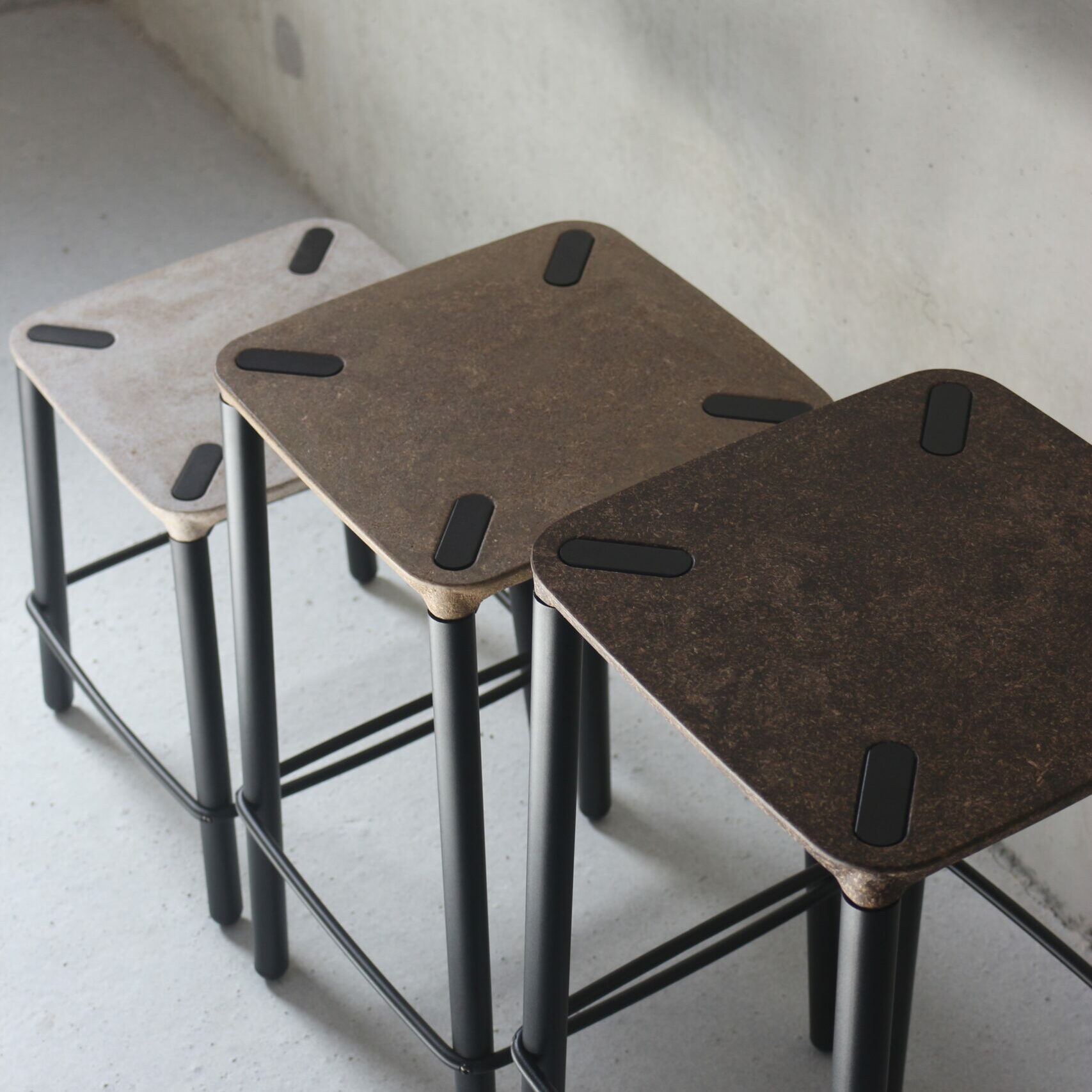 Tabouret pour les espaces de travail