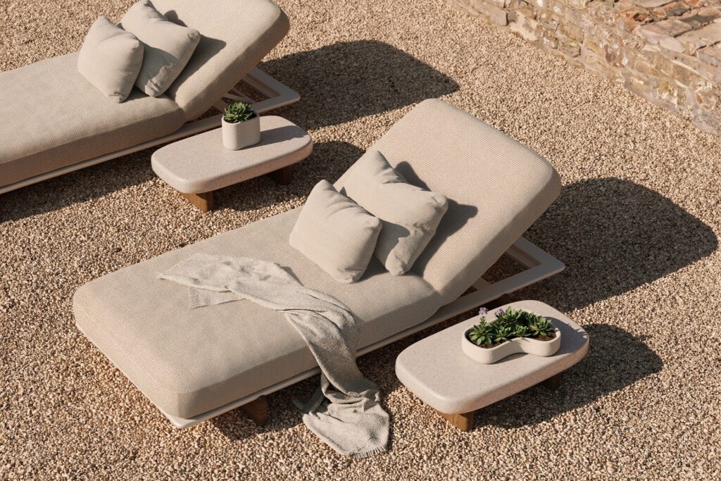 Chaise longue