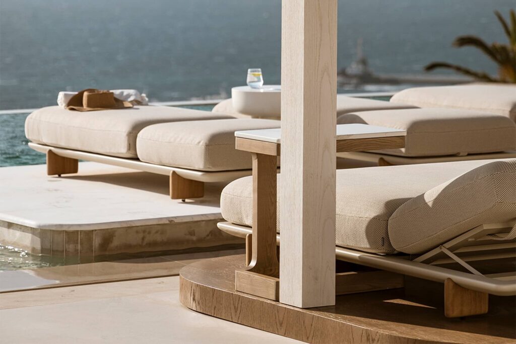 Chaise longue