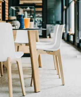 Chaise pour les espaces informels