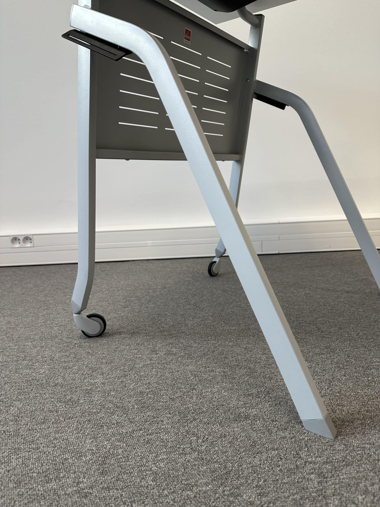 Table pour les espaces de formation - Wilup