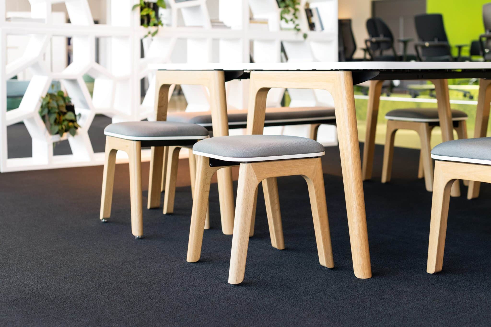 Tabouret pour les espaces de travail