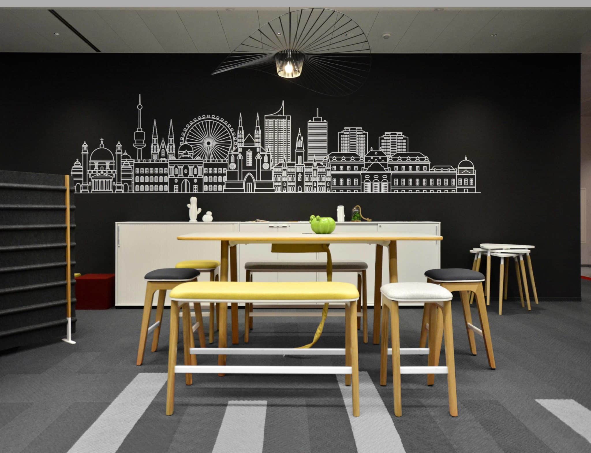 Tabouret pour les espaces de travail