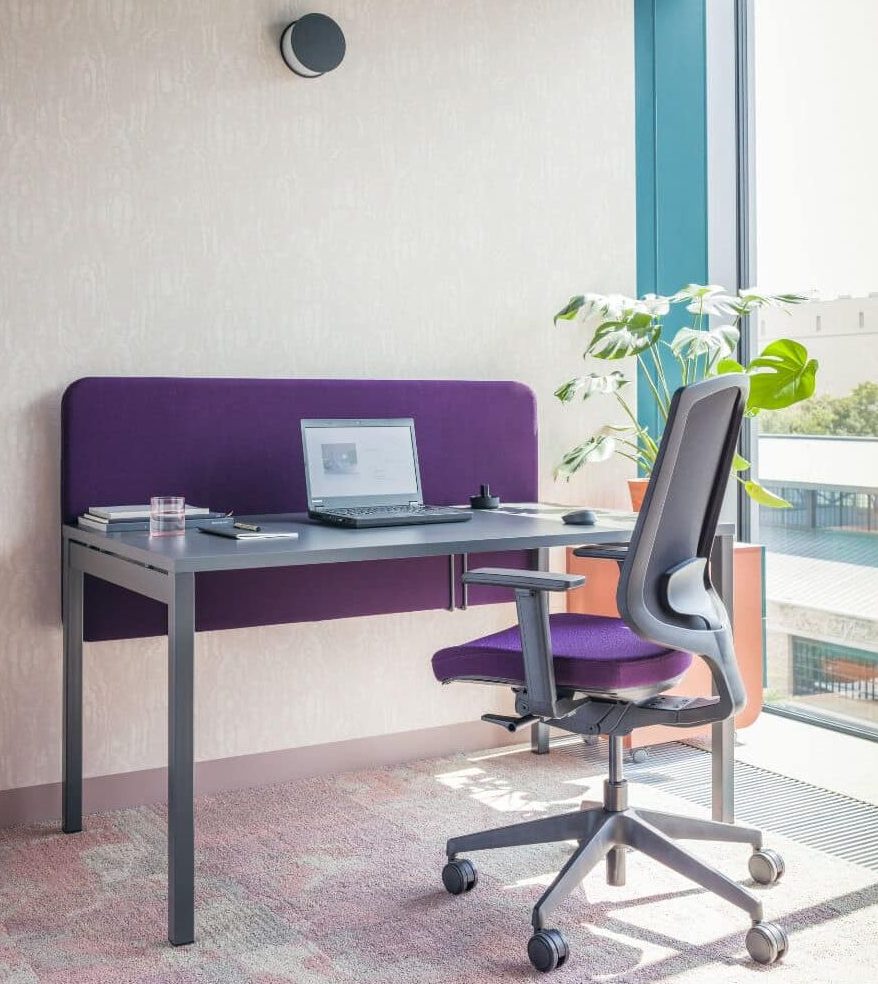 Bureau individuel moderne