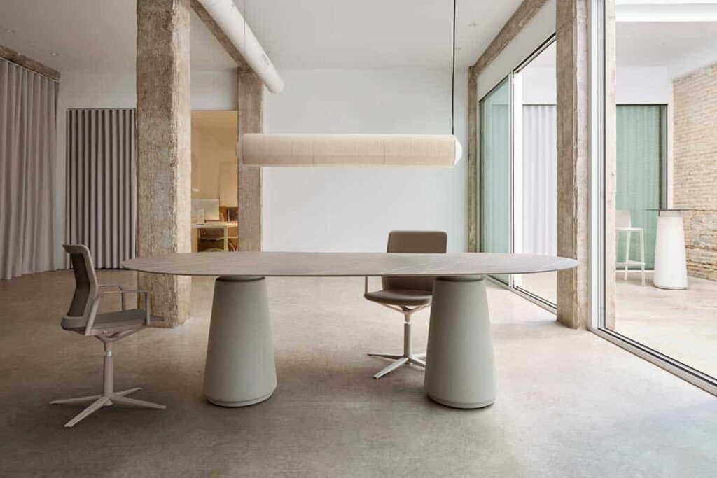 Table de réunion