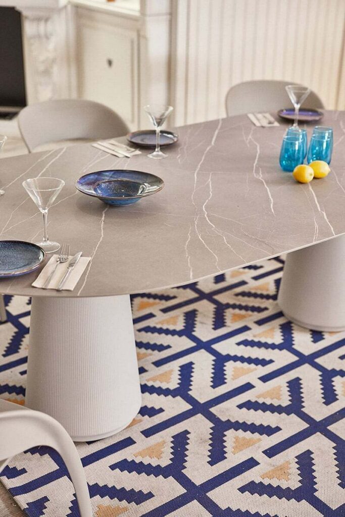 Table de réunion