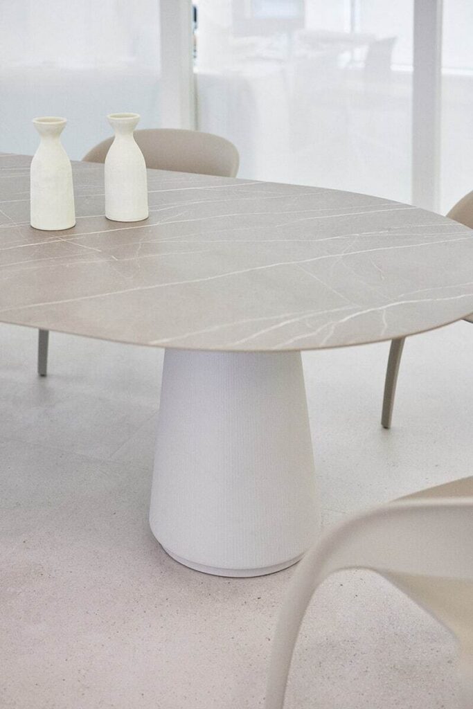 Table de réunion