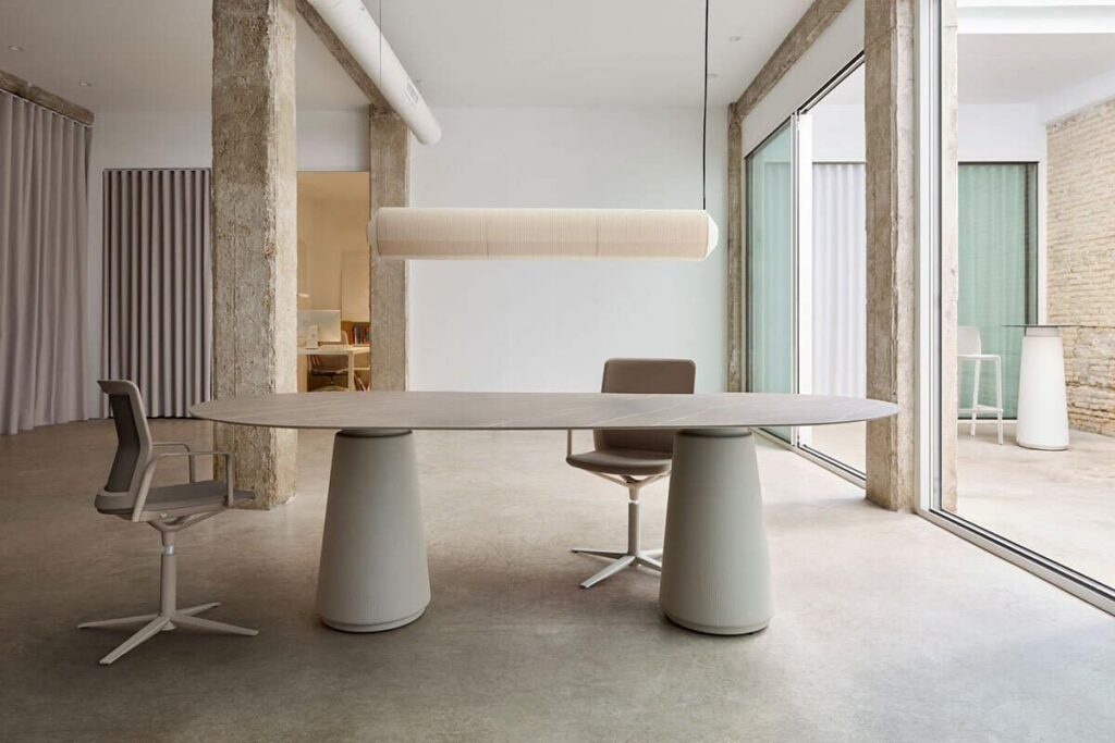 Table de réunion