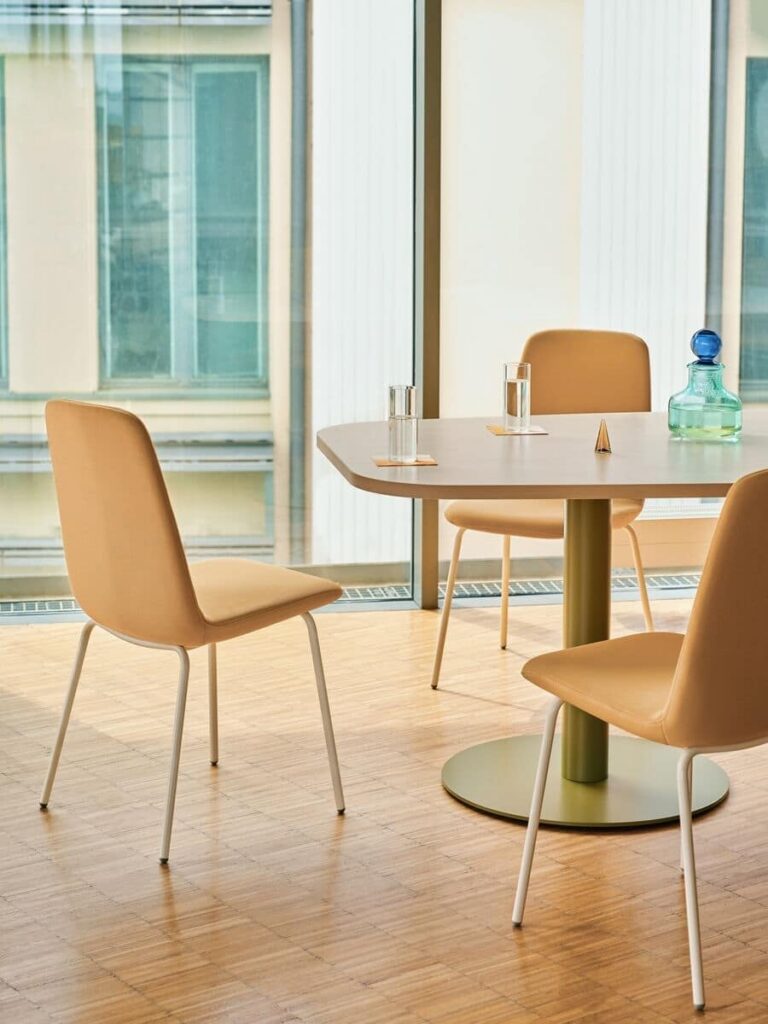Table de réunion