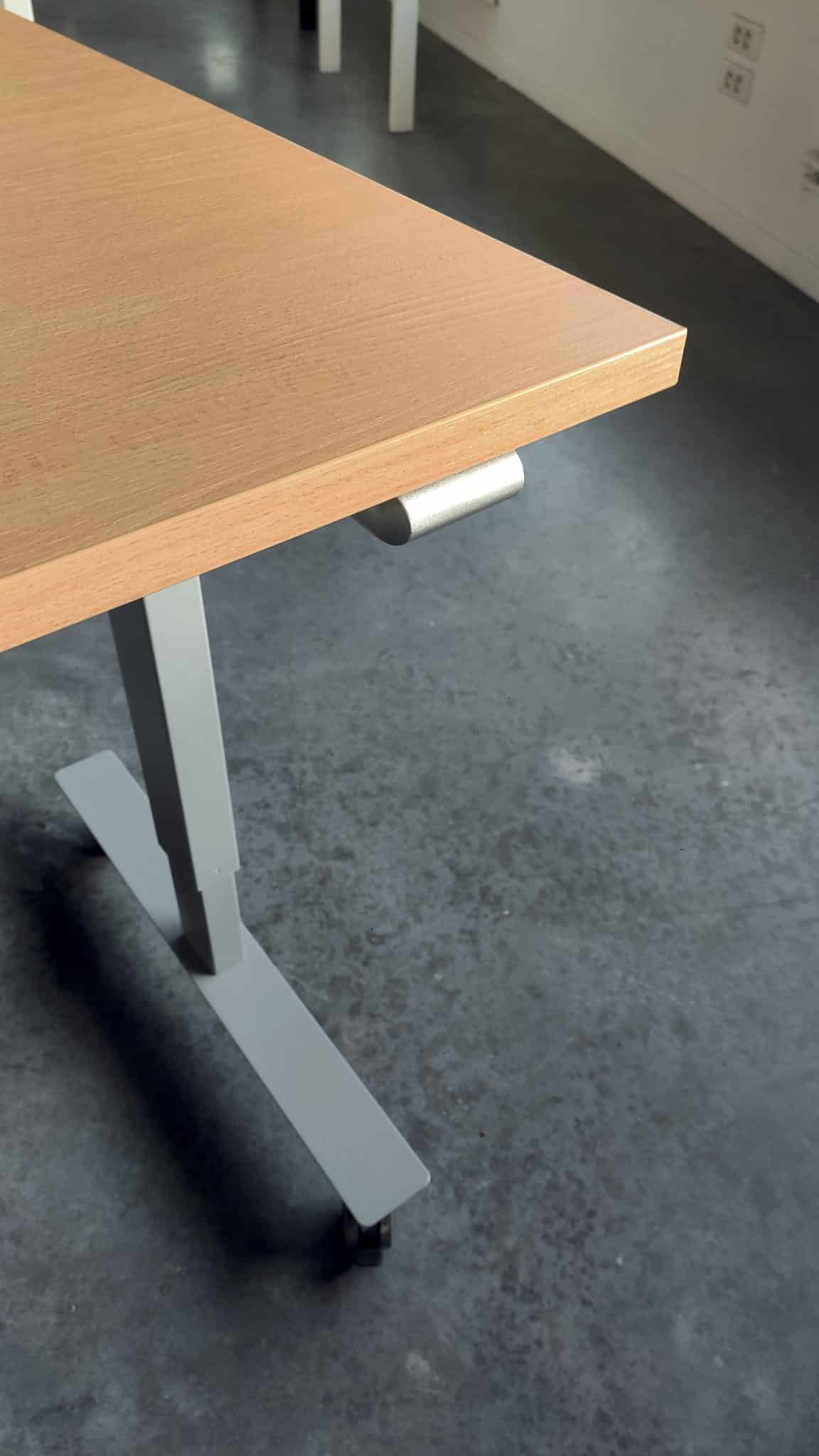 Bureau assis debout manuel