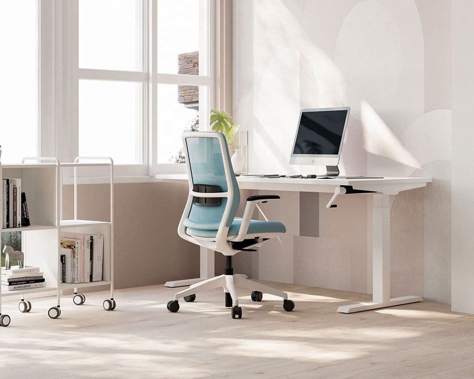 Bureau réglable en hauteur manuel