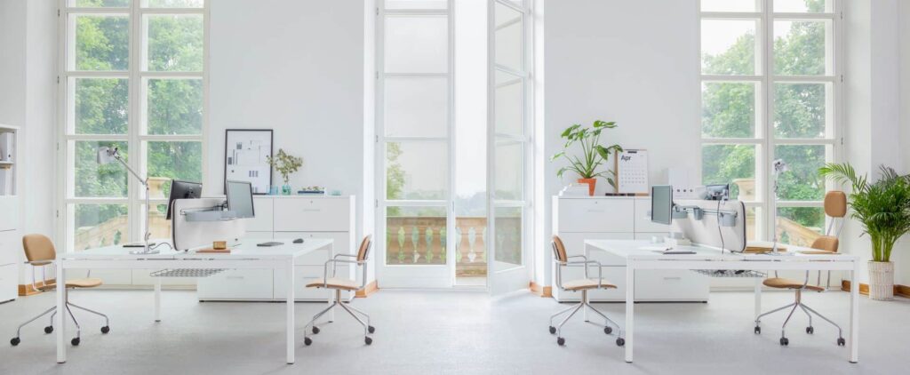 Bureau bench